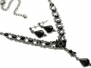 Silver-Jet Victorian Set