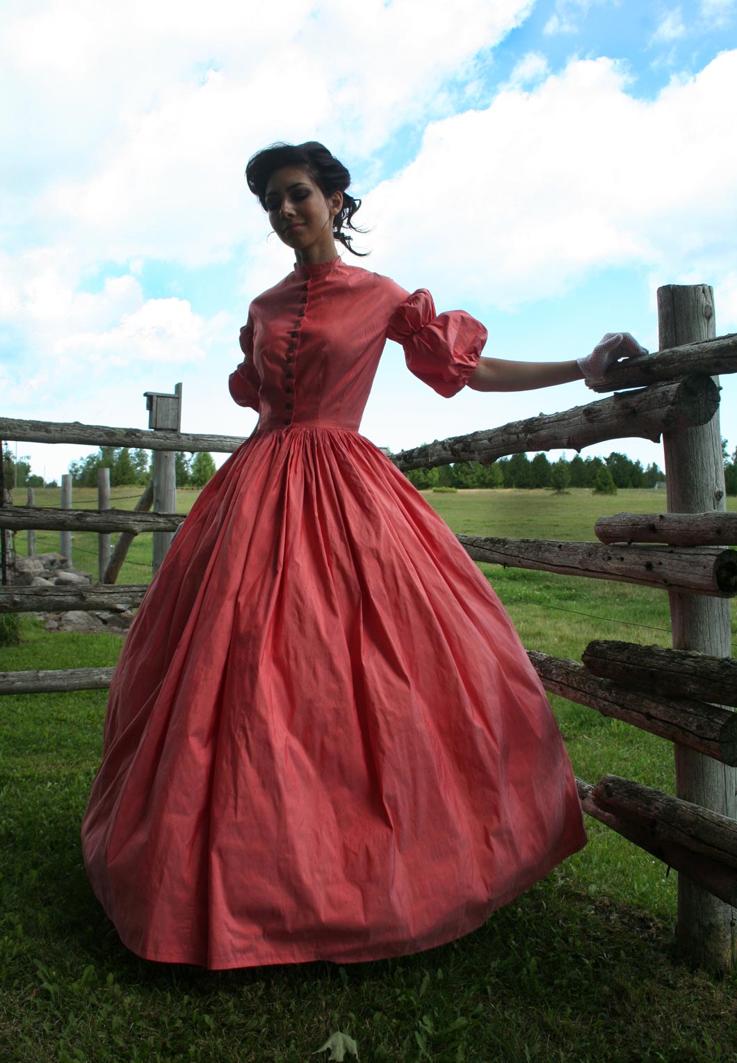 beautiful victorian dresses