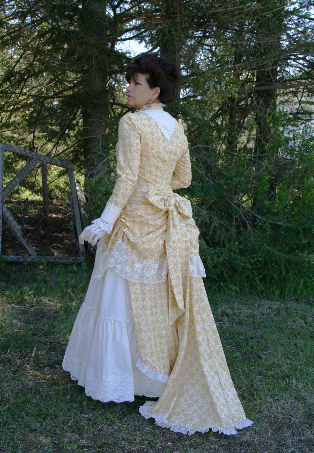 1850s Paisley Woven India Muslin Gown w Pagoda Sleeves #1850s #antique  #gown #oneofakind