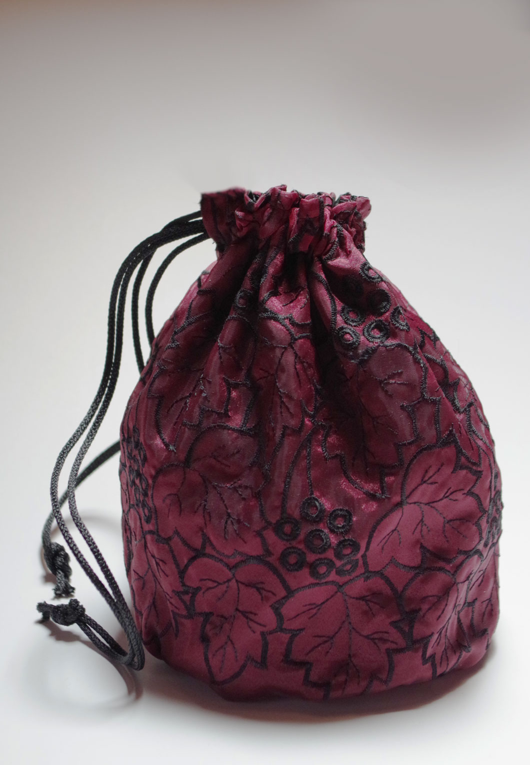 Nite closet Victorian Handbag Gothic Purses Lolita Shoulder Bag for Women  Vintage Clutch (Black): Handbags: Amazon.com