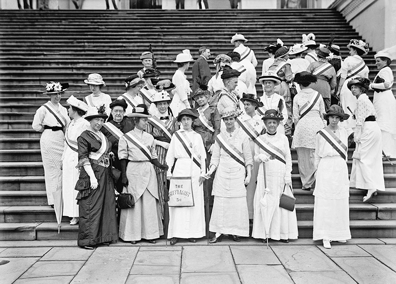 Frank Wheeler-Mondell Representative from Wyoming with suffragettes at the Capitol 1914