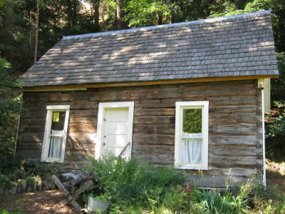 Perkins homestead log cabin built 1870