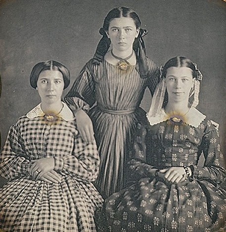 Pioneer Women in the United States