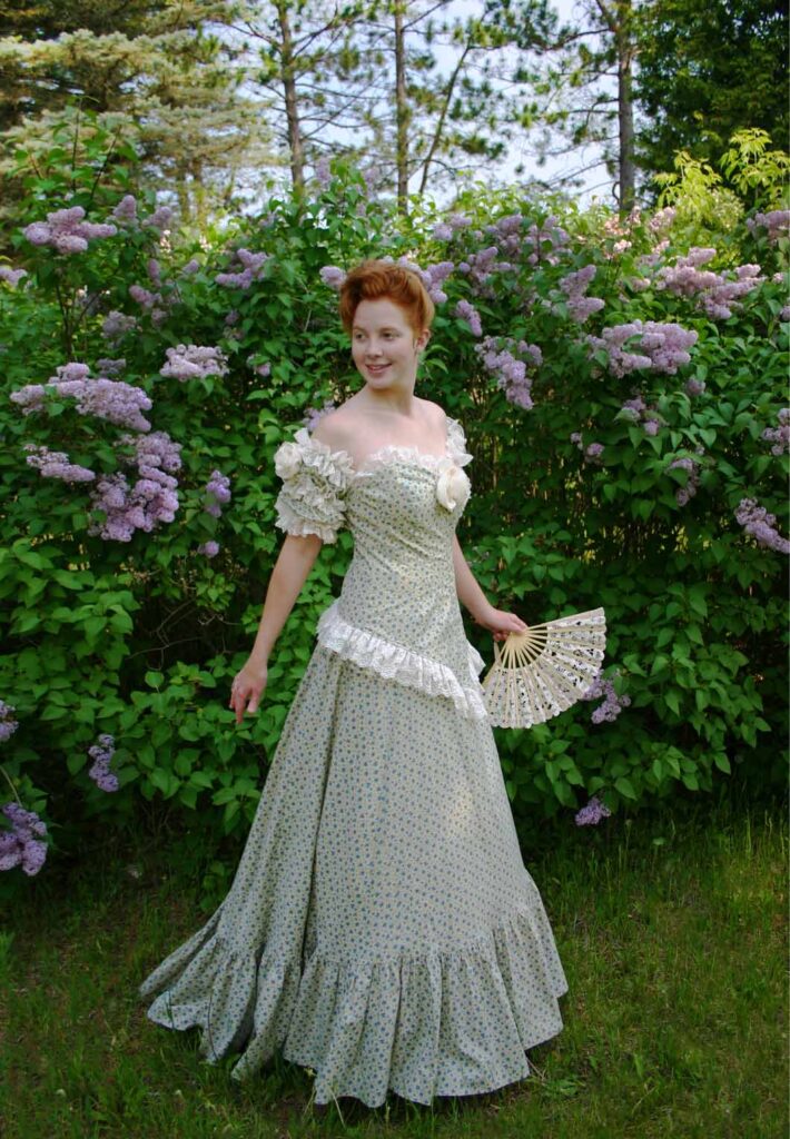 Victorian era hot sale ball gown